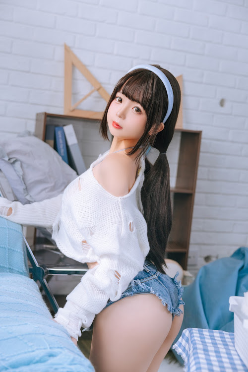 Coser@日奈娇 – 奶娇日常
