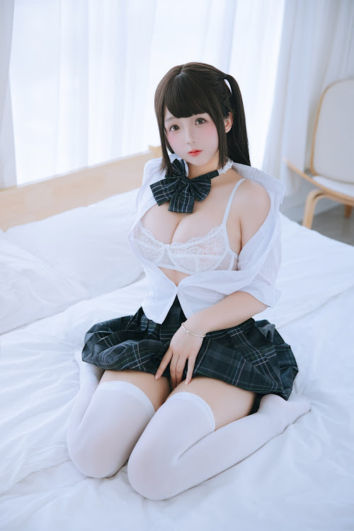Coser@日奈娇 – 学姐