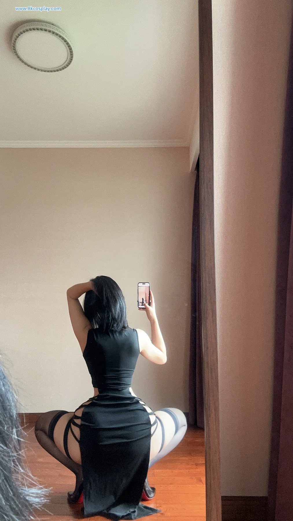 俏妞qiaoniuTT – 国风黑丝开叉旗袍 Sexy Black Qi Pao - P10