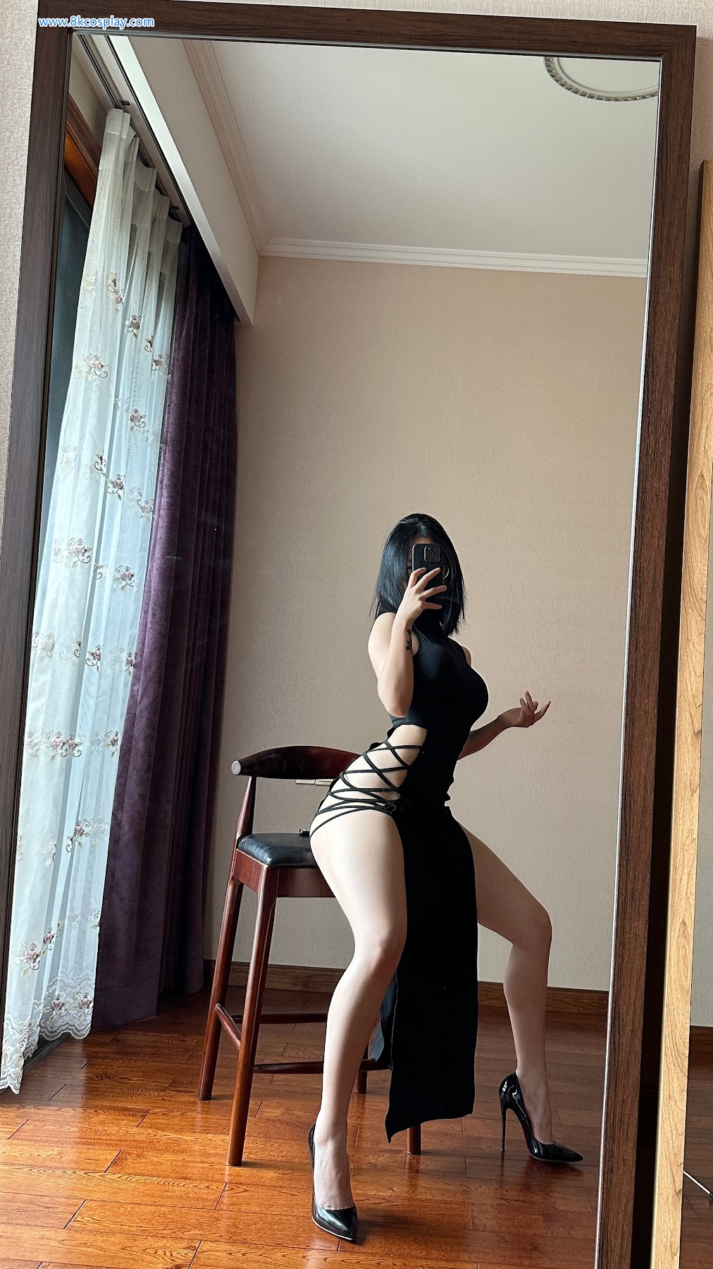 俏妞qiaoniuTT – 国风黑丝开叉旗袍 Sexy Black Qi Pao - P26