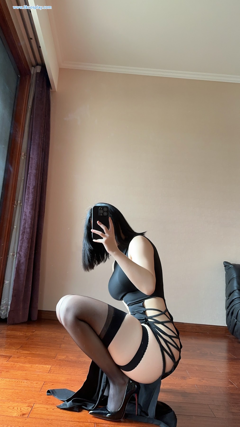 俏妞qiaoniuTT – 国风黑丝开叉旗袍 Sexy Black Qi Pao - P7