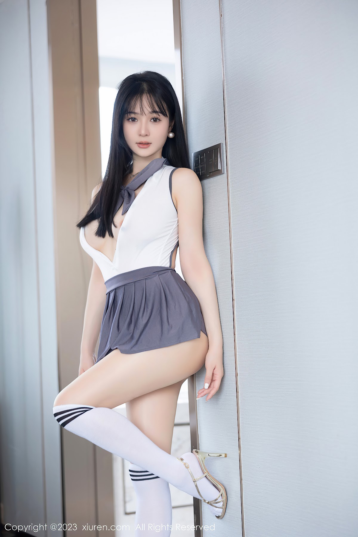 XIUREN No.6818 柚琪Rich - P33