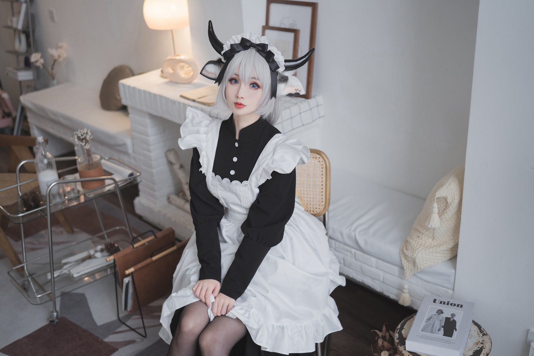 Coser@rioko凉凉子 Vol.063 贴心的奶牛女仆 - P42