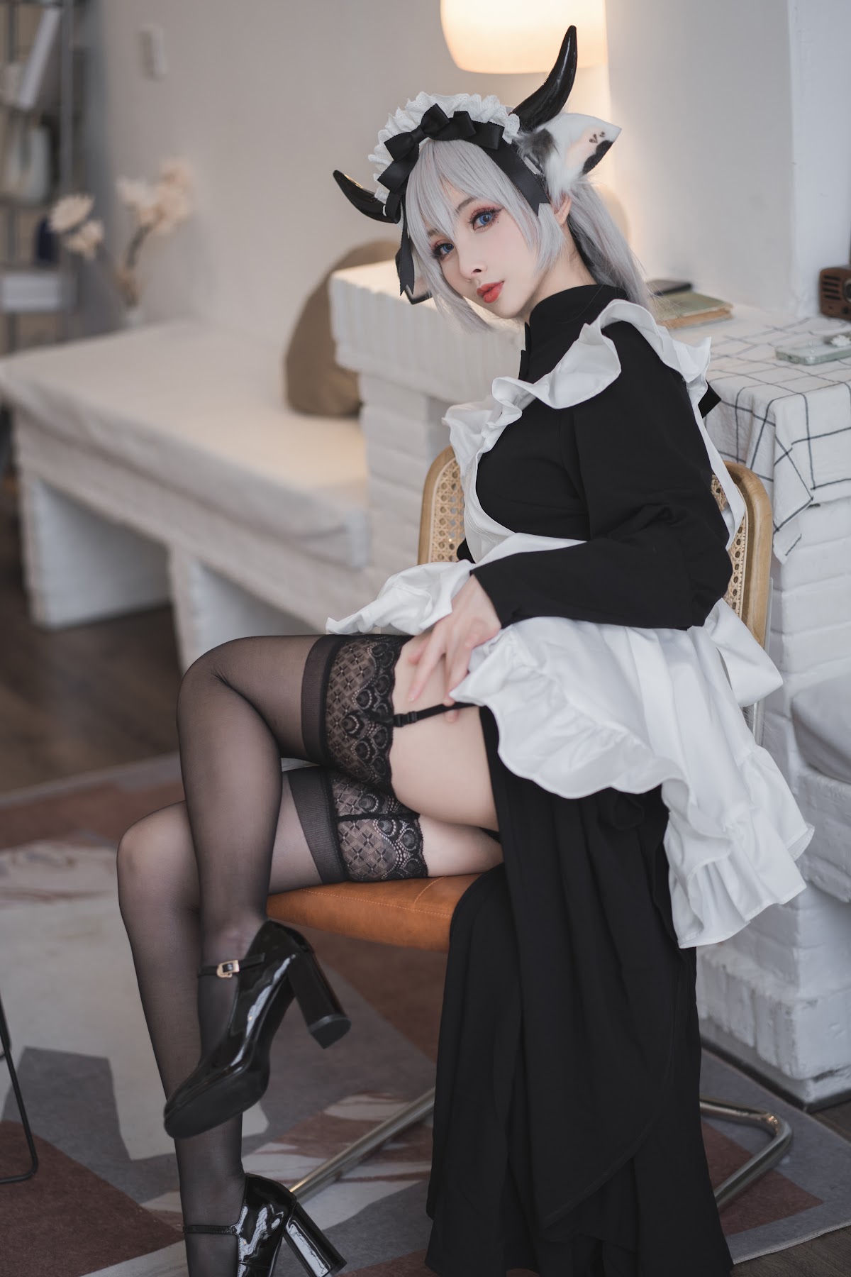 Coser@rioko凉凉子 Vol.063 贴心的奶牛女仆 - P5
