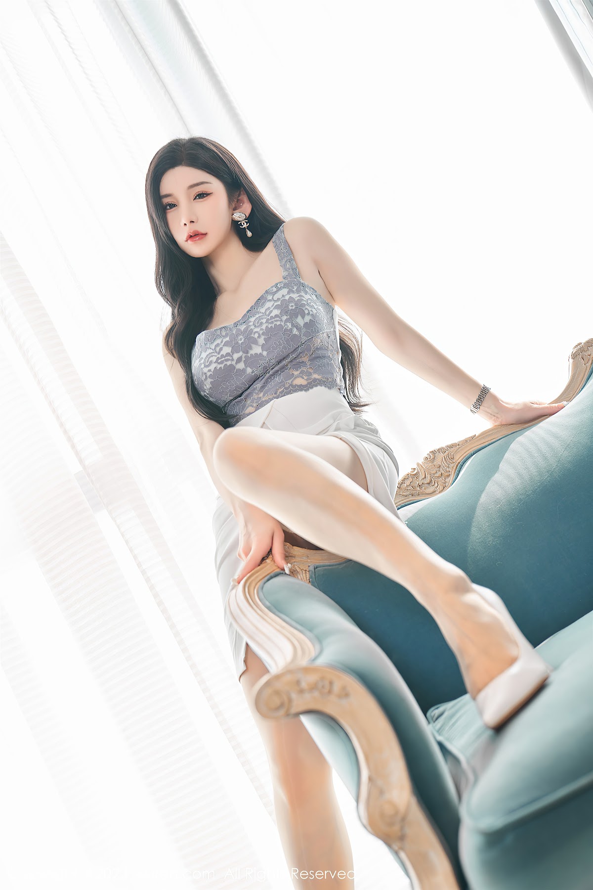 XIUREN No.6811 Zhou Yuxi (周于希Sally) - P27