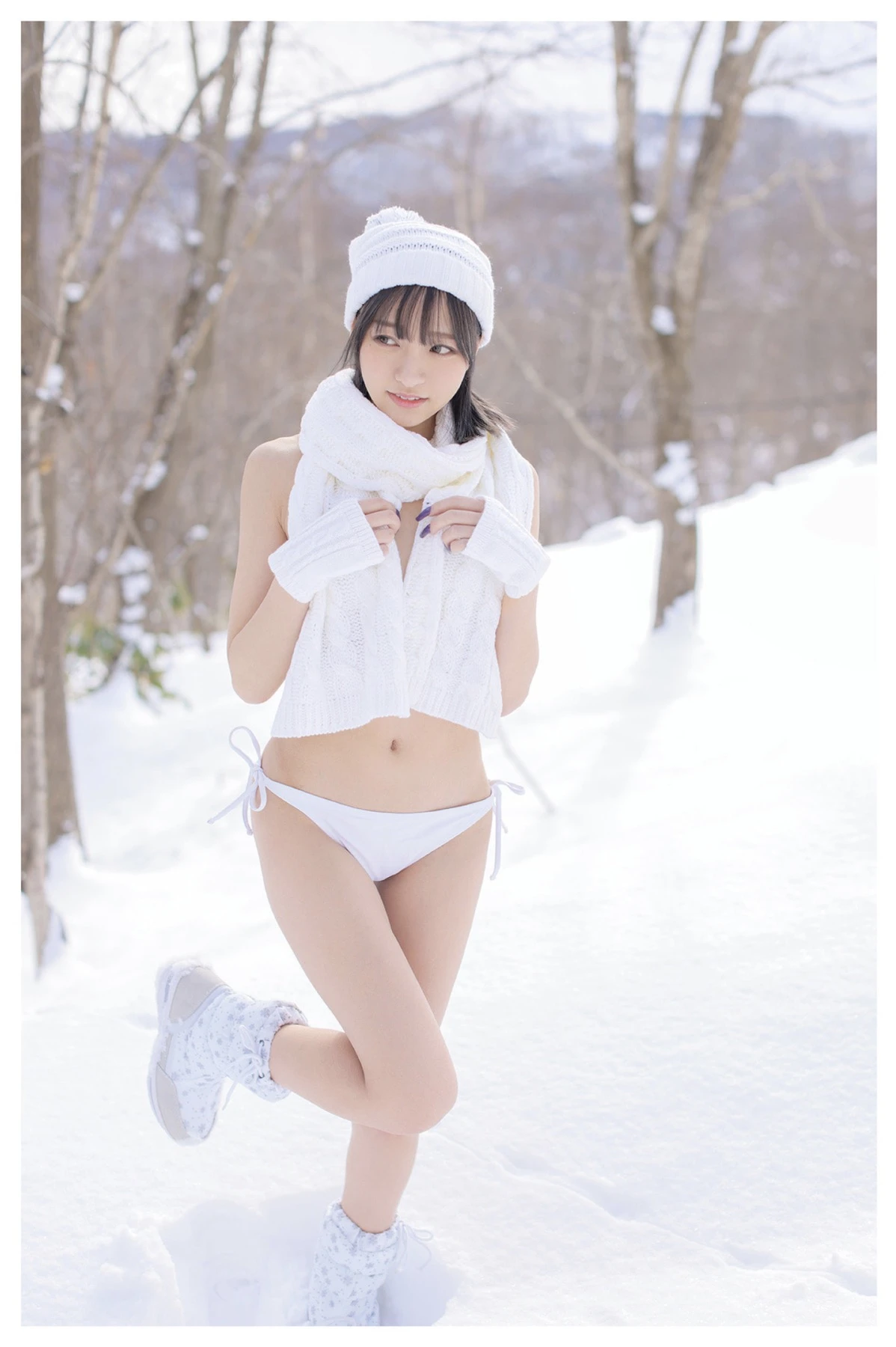 Yuu Rukawa 流川夕, 写真集 「Yuu Vol.2」 - P24