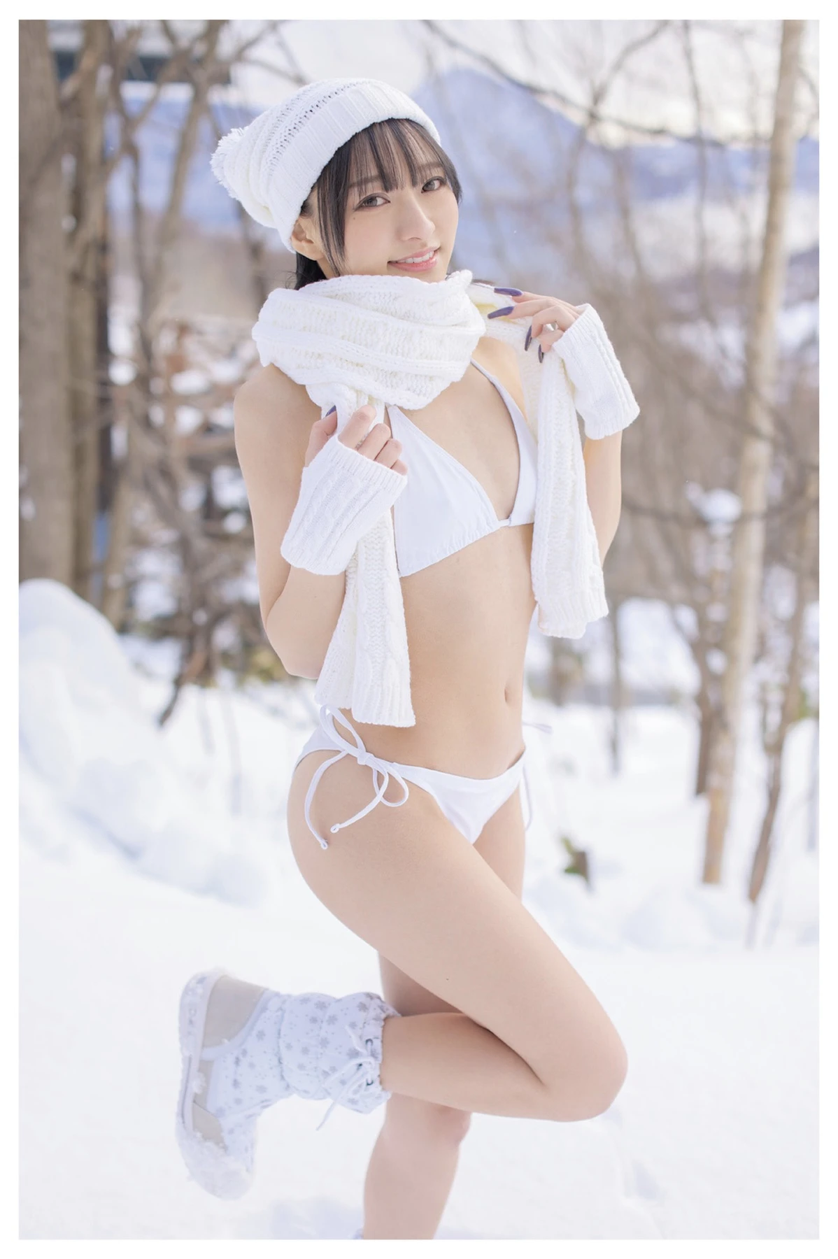 Yuu Rukawa 流川夕, 写真集 「Yuu Vol.2」 - P28