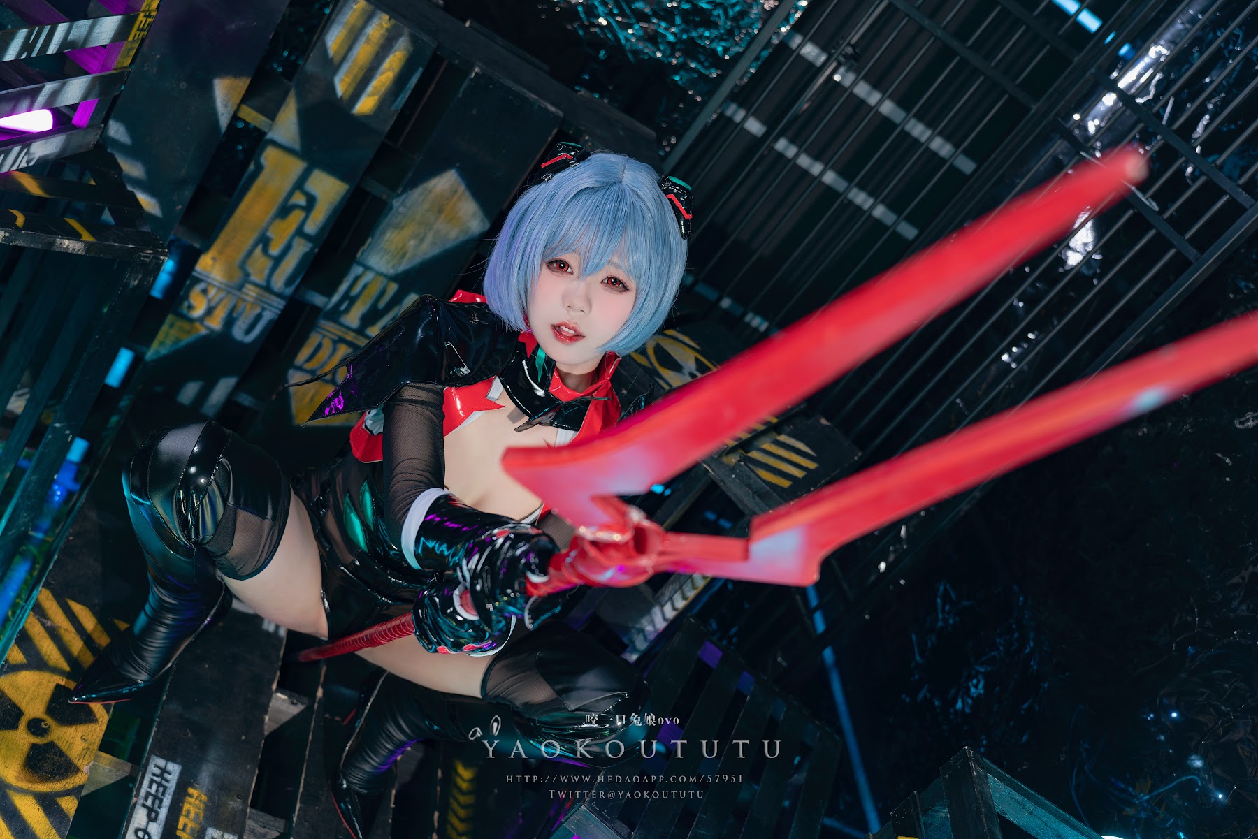 Coser@黏黏团子兔 – 『黑凌波』&小剧场 - P12