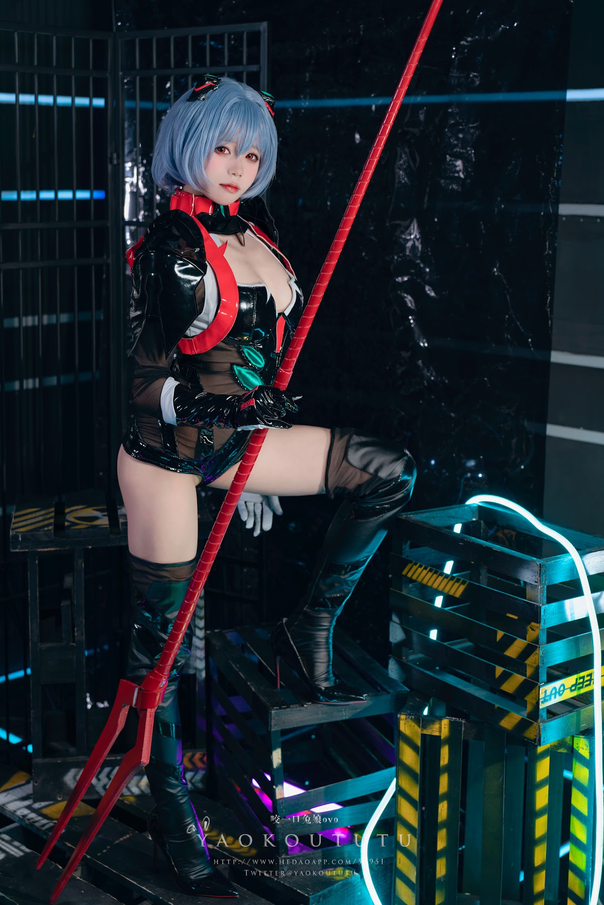 Coser@黏黏团子兔 – 『黑凌波』&小剧场 - P18