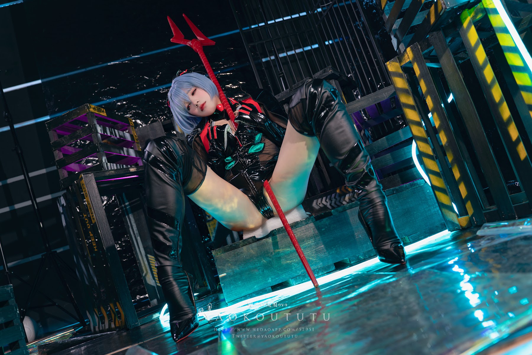 Coser@黏黏团子兔 – 『黑凌波』&小剧场 - P23