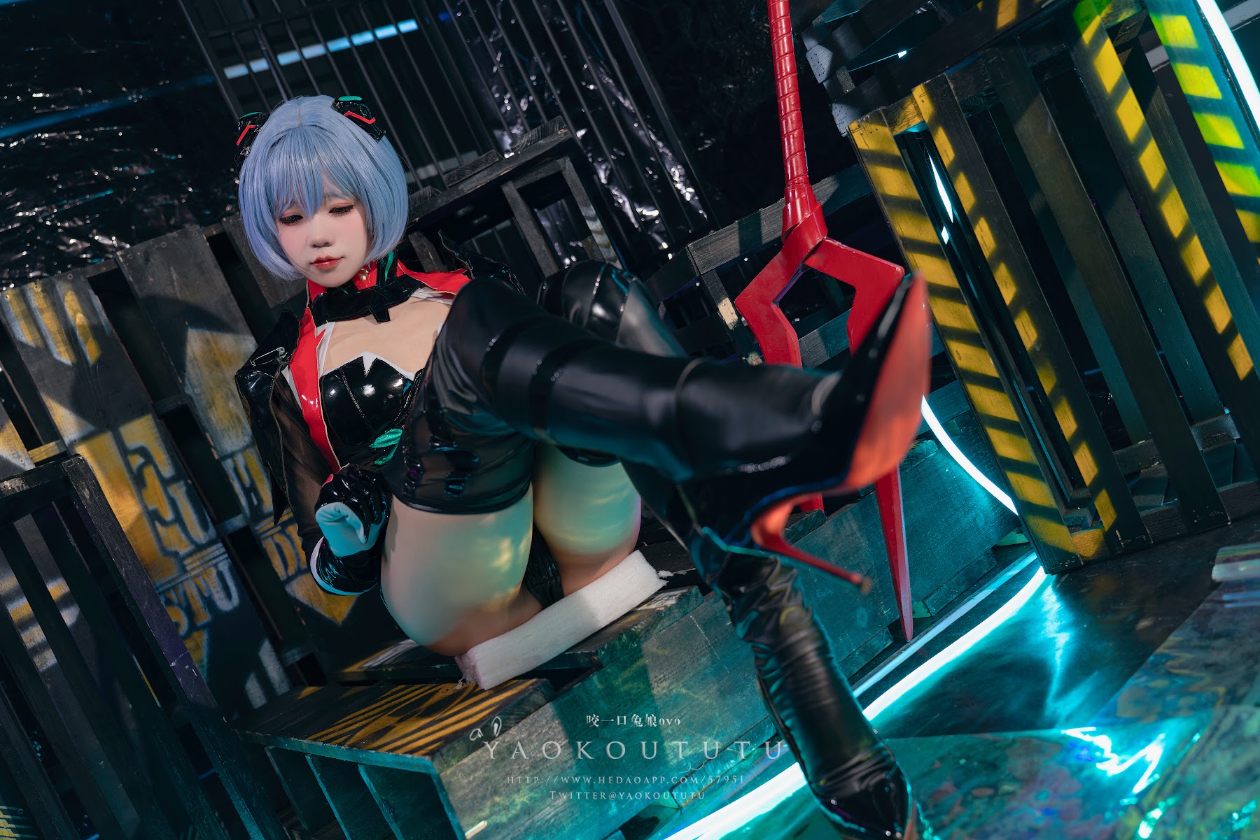 Coser@黏黏团子兔 – 『黑凌波』&小剧场 - P28