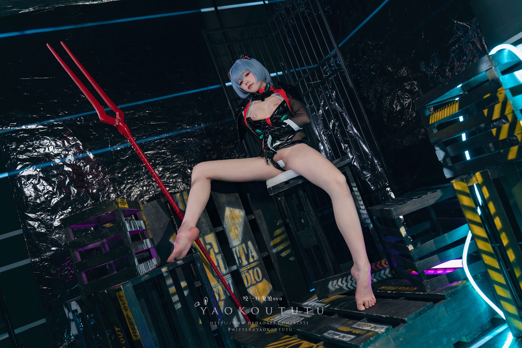 Coser@黏黏团子兔 – 『黑凌波』&小剧场 - P39