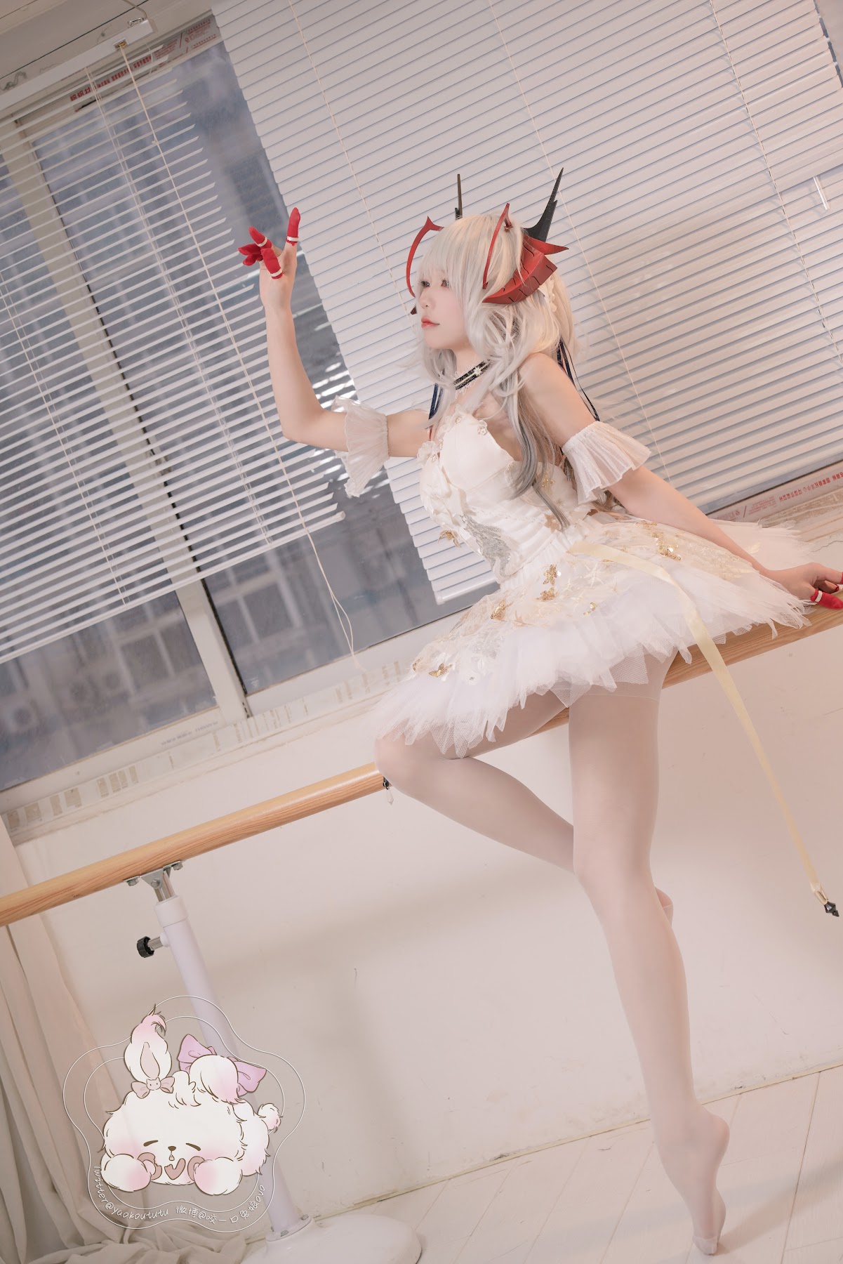 Coser@黏黏团子兔 – W天鹅之舞 - P24