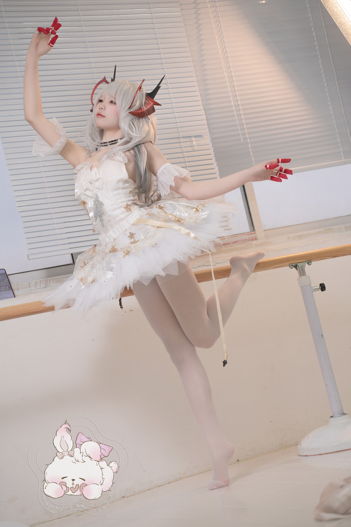 Coser@黏黏团子兔 – W天鹅之舞 - P29