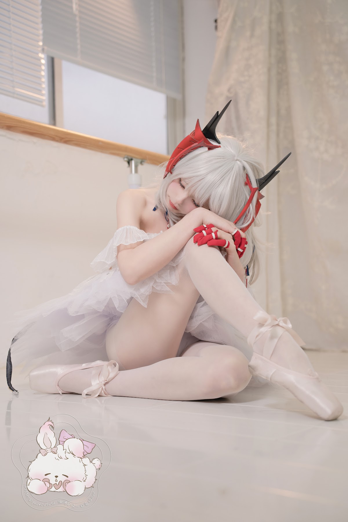 Coser@黏黏团子兔 – W天鹅之舞 - P31