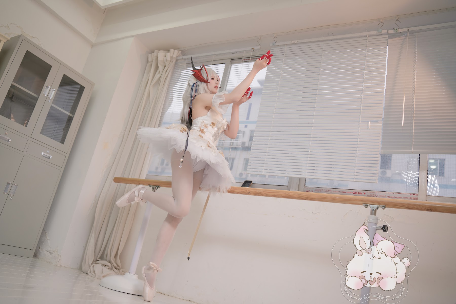 Coser@黏黏团子兔 – W天鹅之舞 - P49