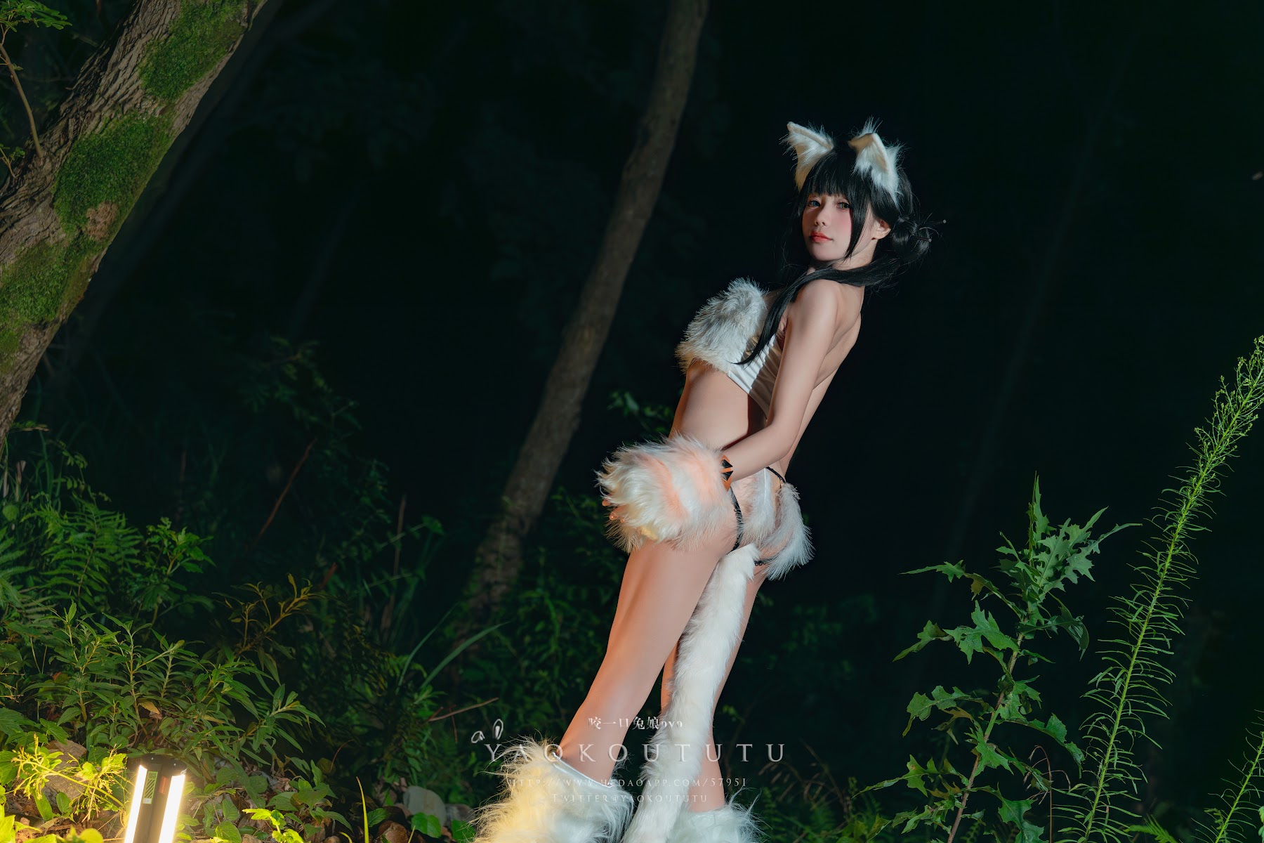 Coser@黏黏团子兔 – 八月订阅『狐灵』& LIKEY - P1