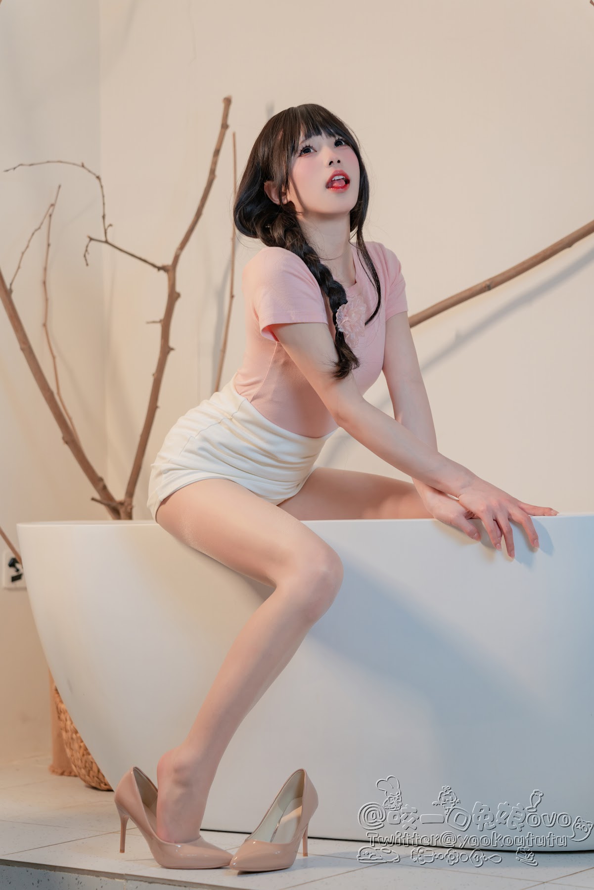 Coser@黏黏团子兔 – 回家的诱惑 - P25