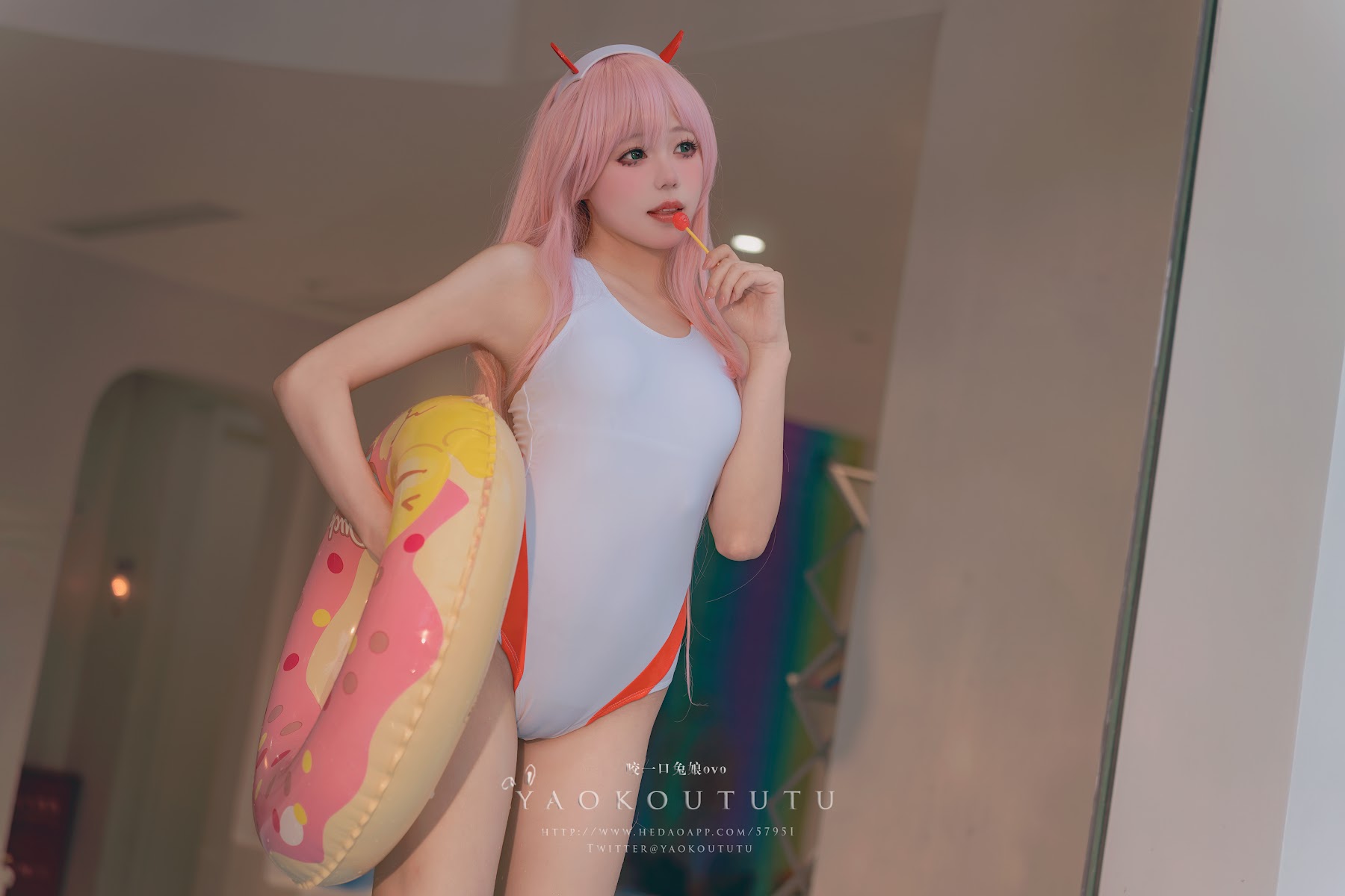 Coser@黏黏团子兔 – 国家队02泳装Pretty - P16