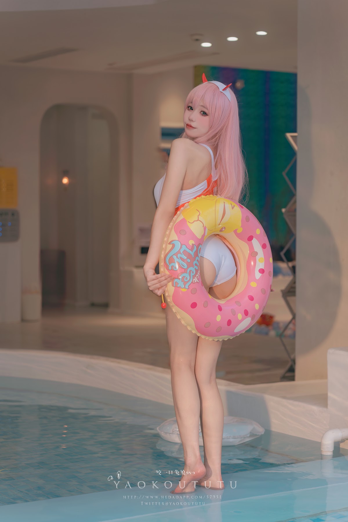 Coser@黏黏团子兔 – 国家队02泳装Pretty - P17