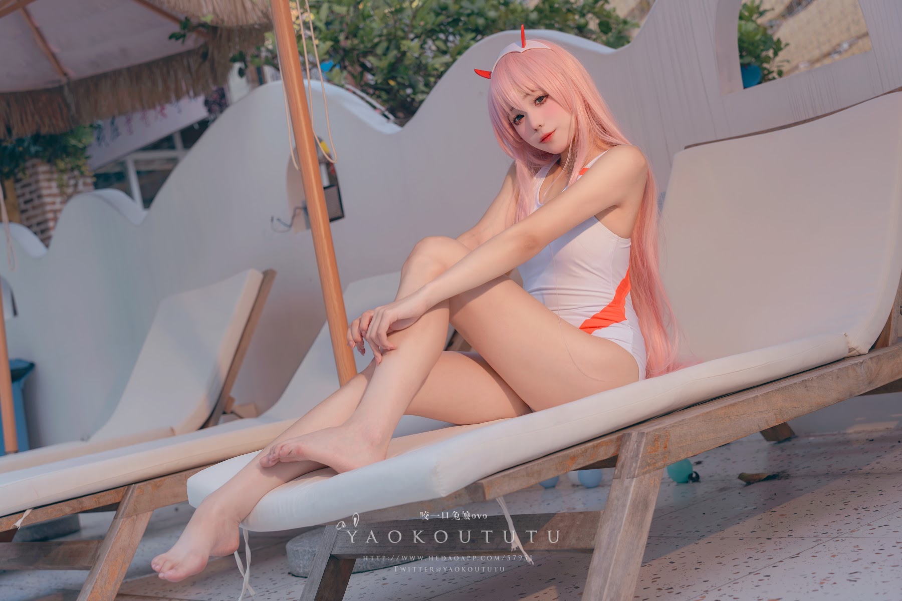 Coser@黏黏团子兔 – 国家队02泳装Pretty - P1