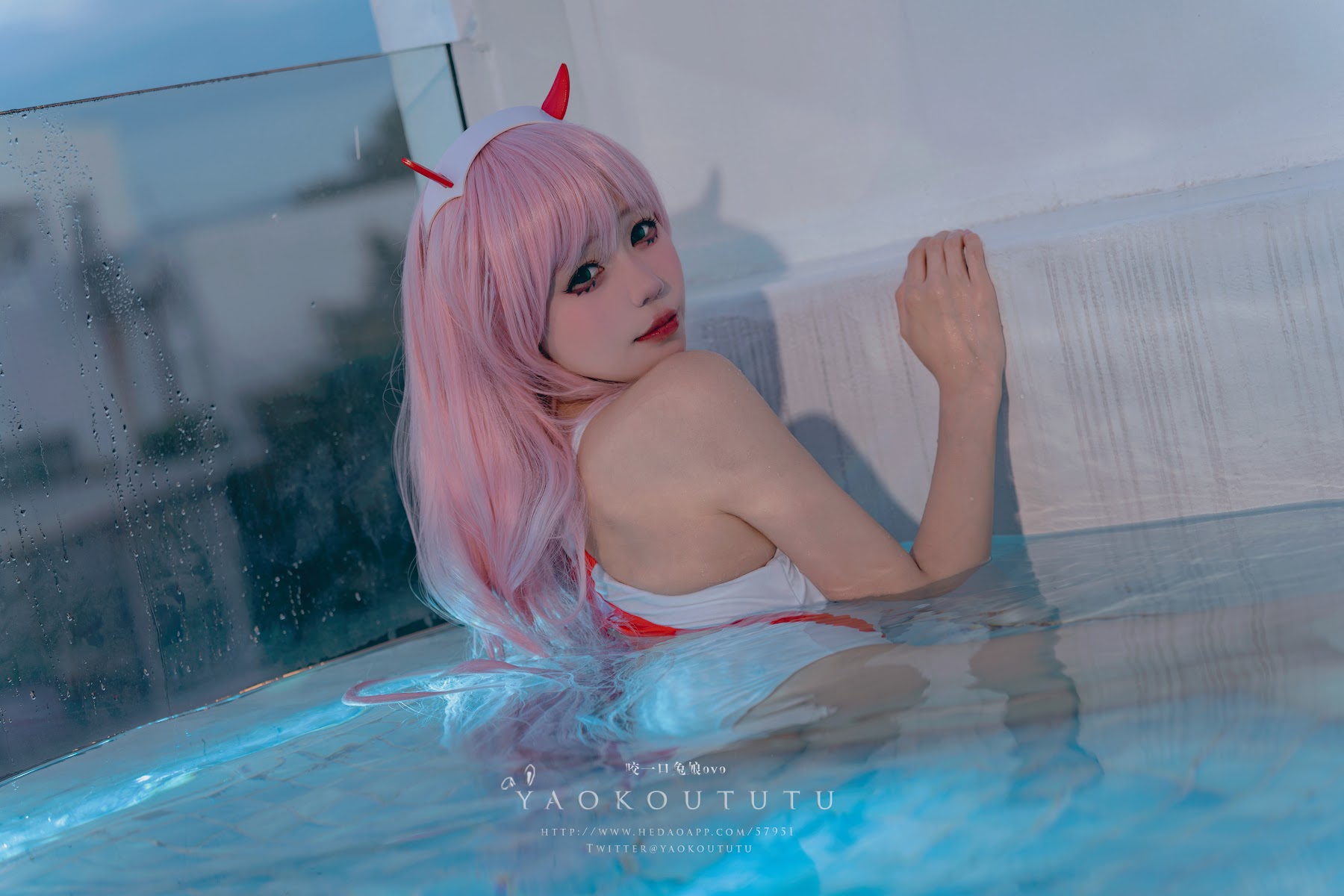 Coser@黏黏团子兔 – 国家队02泳装Pretty - P20