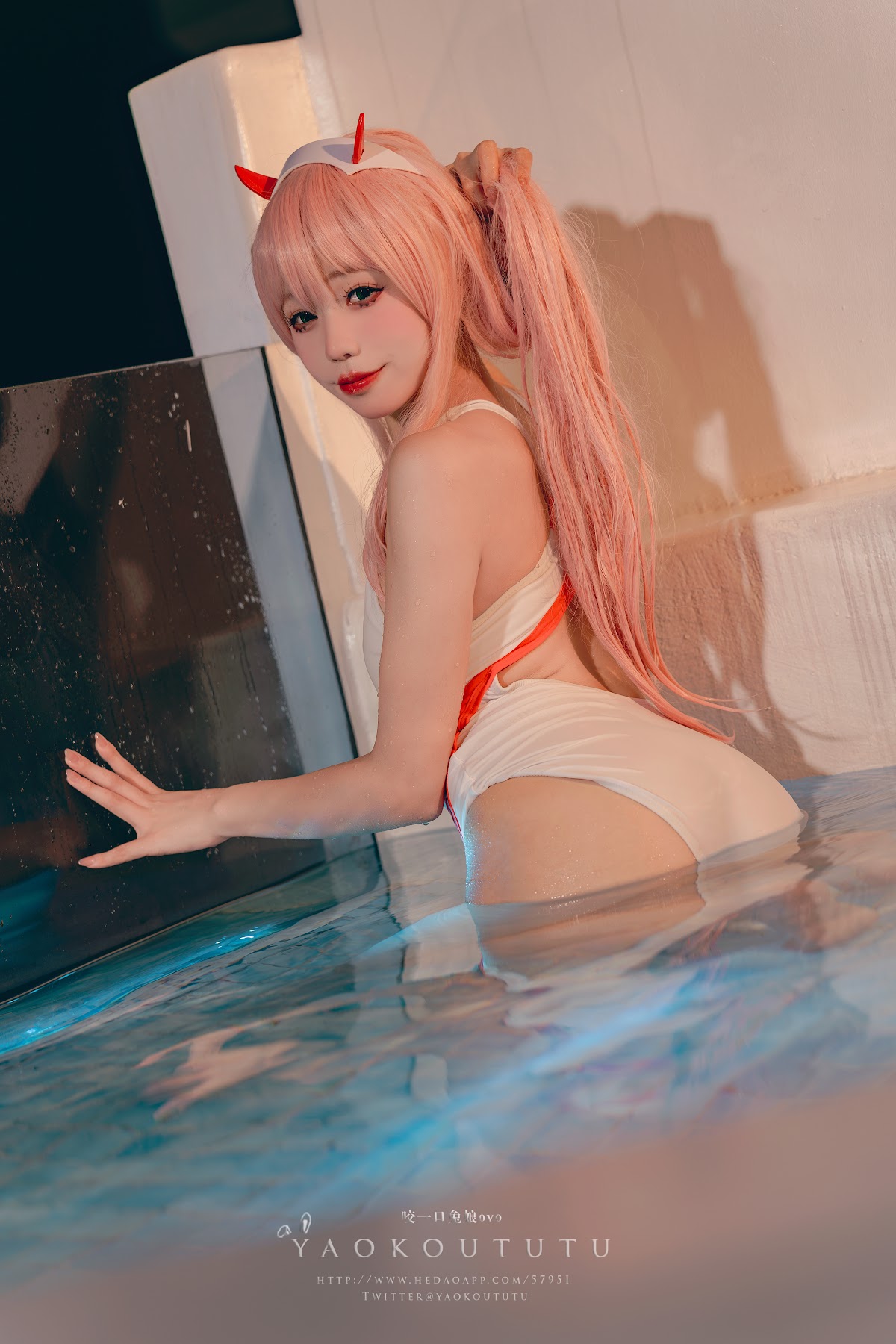 Coser@黏黏团子兔 – 国家队02泳装Pretty - P21