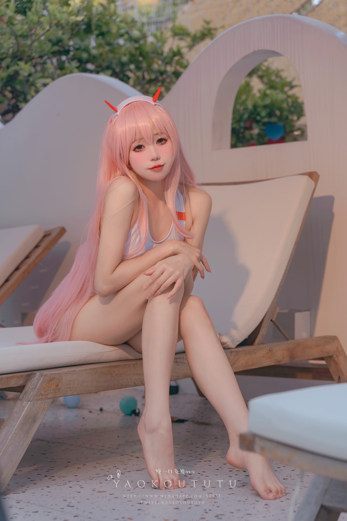 Coser@黏黏团子兔 – 国家队02泳装Pretty - P34