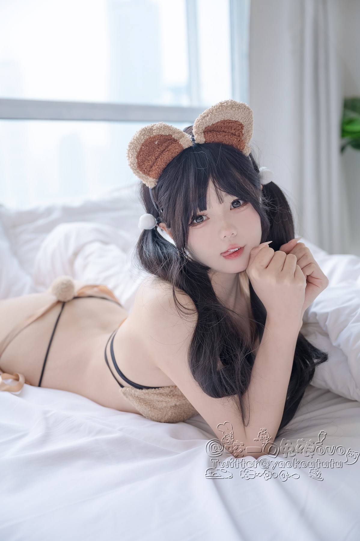 Coser@黏黏团子兔 – 小熊睡衣 - P22