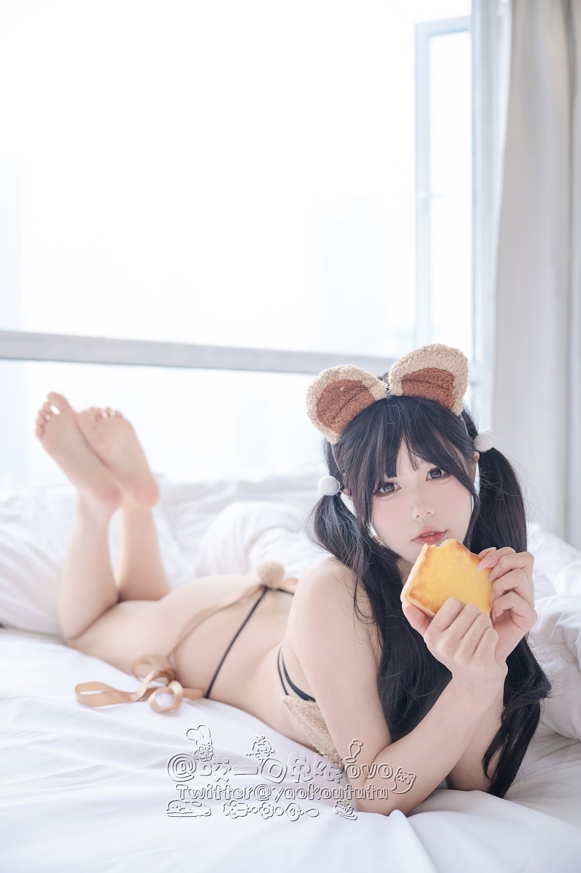 Coser@黏黏团子兔 – 小熊睡衣 - P23