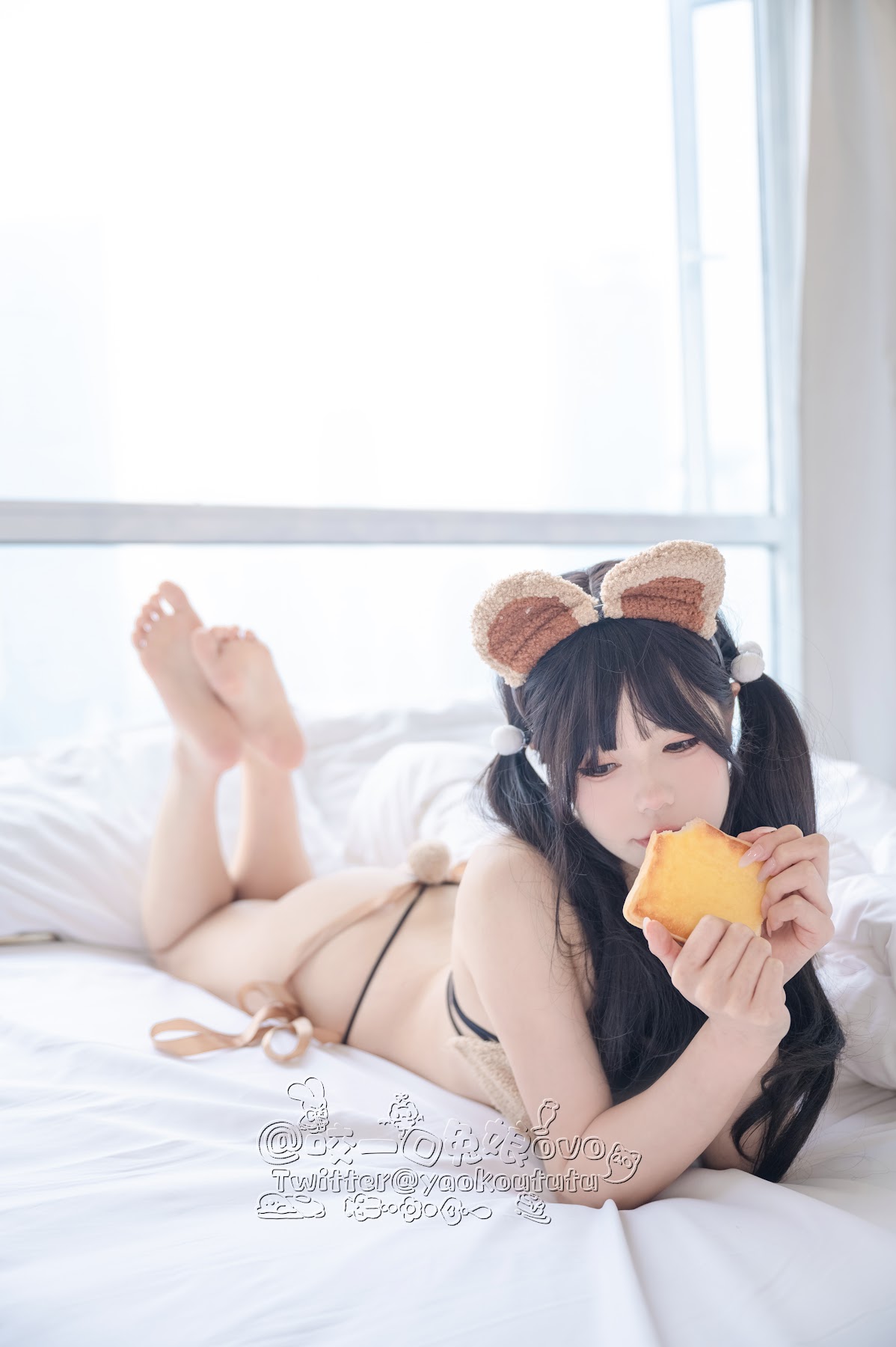 Coser@黏黏团子兔 – 小熊睡衣 - P24