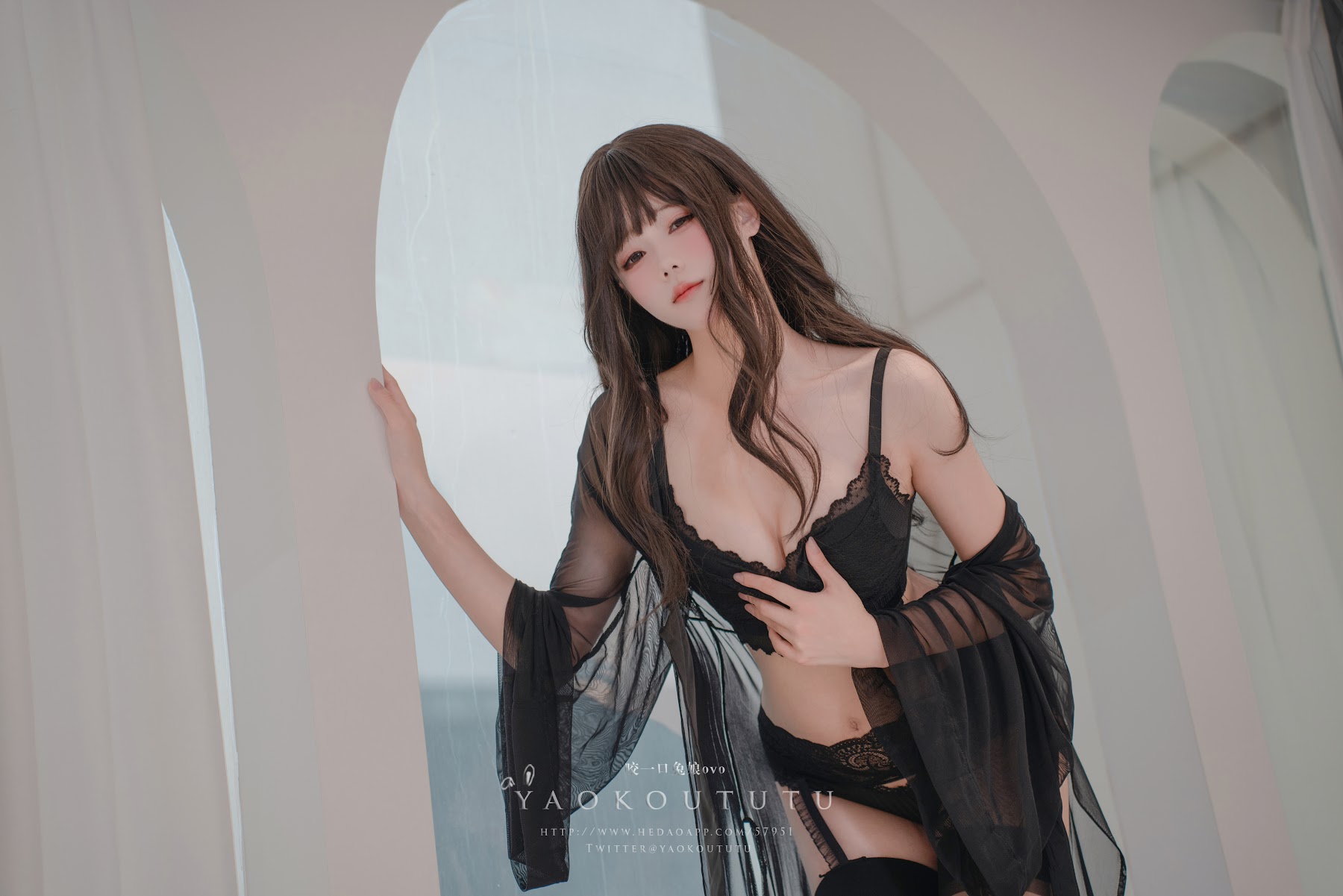 Coser@黏黏团子兔 – 微醺大姐姐 - P2