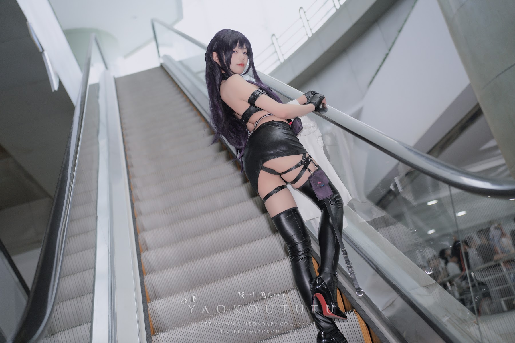 Coser@黏黏团子兔 – 漫展-米哈拉『烤全兔专属配菜』 - P24