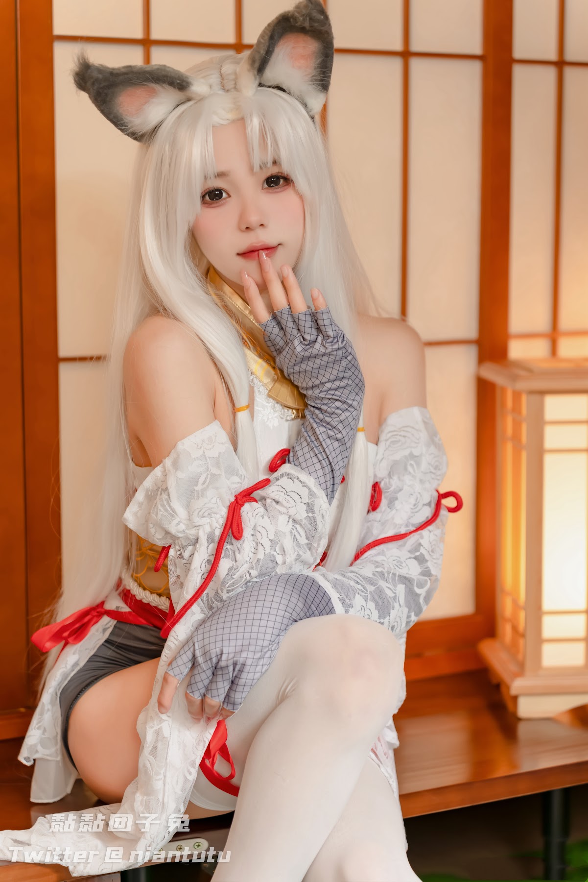 Coser@黏黏团子兔 – 白丝胡桃 - P1
