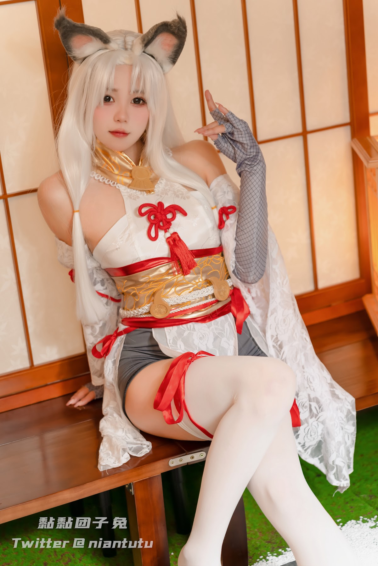 Coser@黏黏团子兔 – 白丝胡桃 - P2