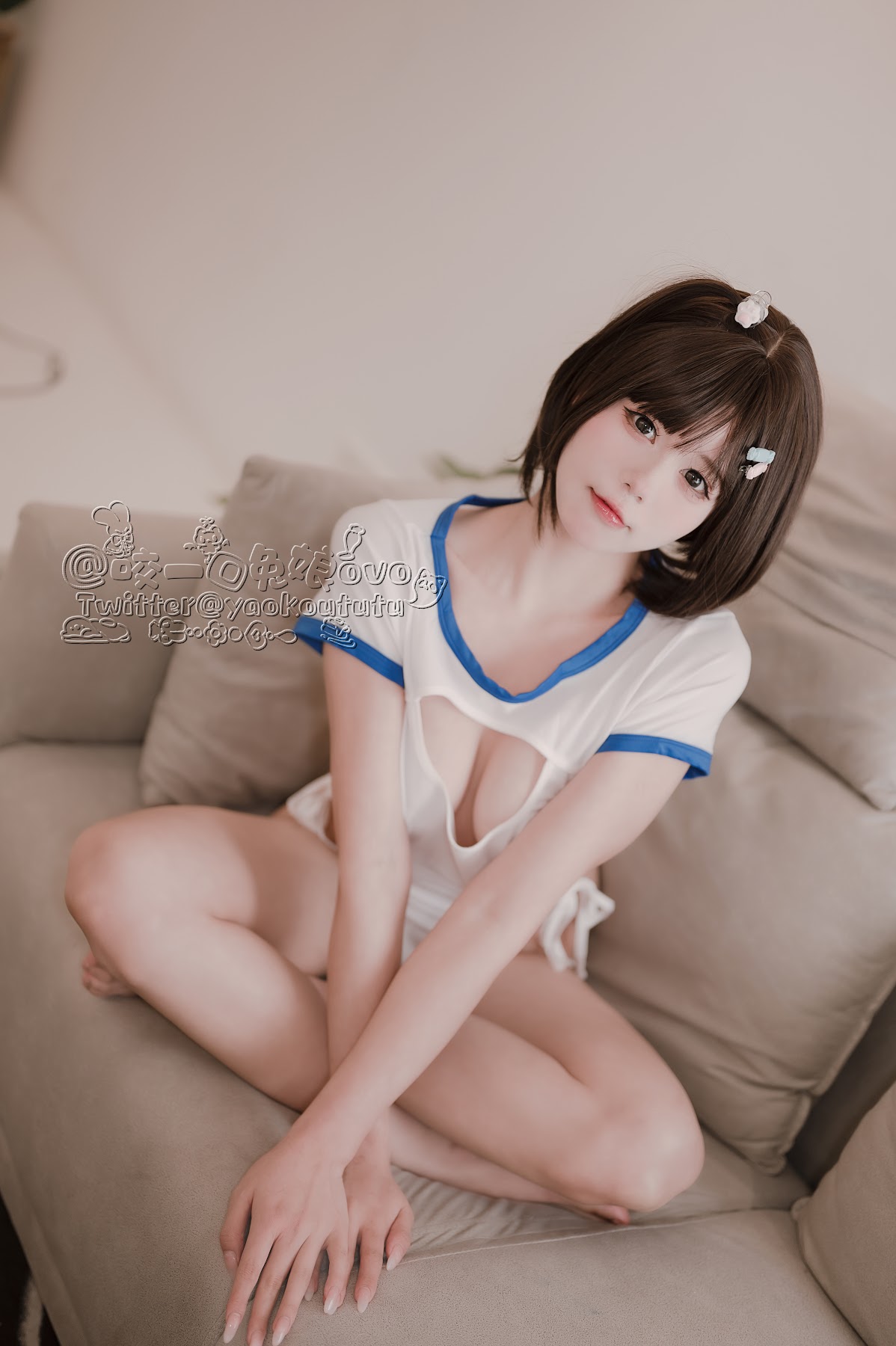 Coser@黏黏团子兔 – 纯白欲缸 - P7