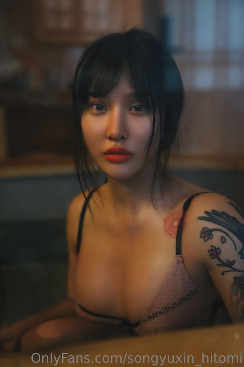 宋昱欣Hitomi – OF私拍 童颜巨臀网红脸A4腰 - P78