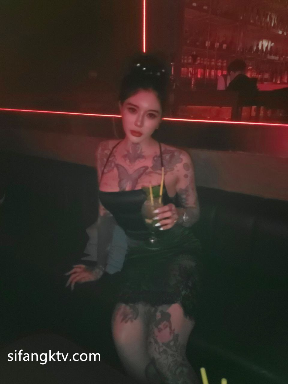 Sexychloe – 火爆X网红福利 野性十足 - P1