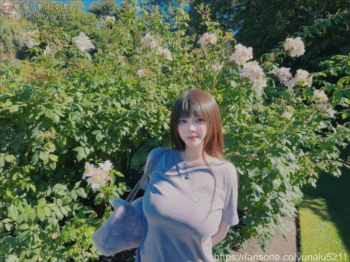 yunalu5211 – 自购高价门槛 台湾最强豪乳福利姬 高颜涩涩写真 - P36