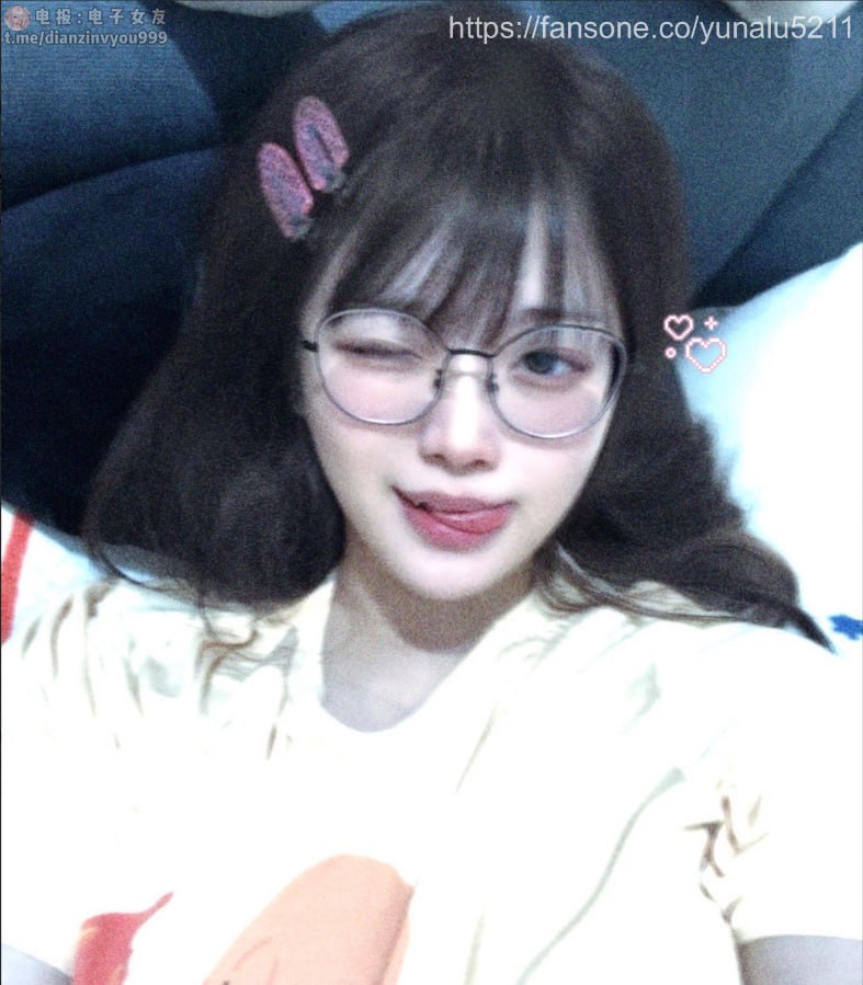 yunalu5211 – 自购高价门槛 台湾最强豪乳福利姬 高颜涩涩写真 - P44