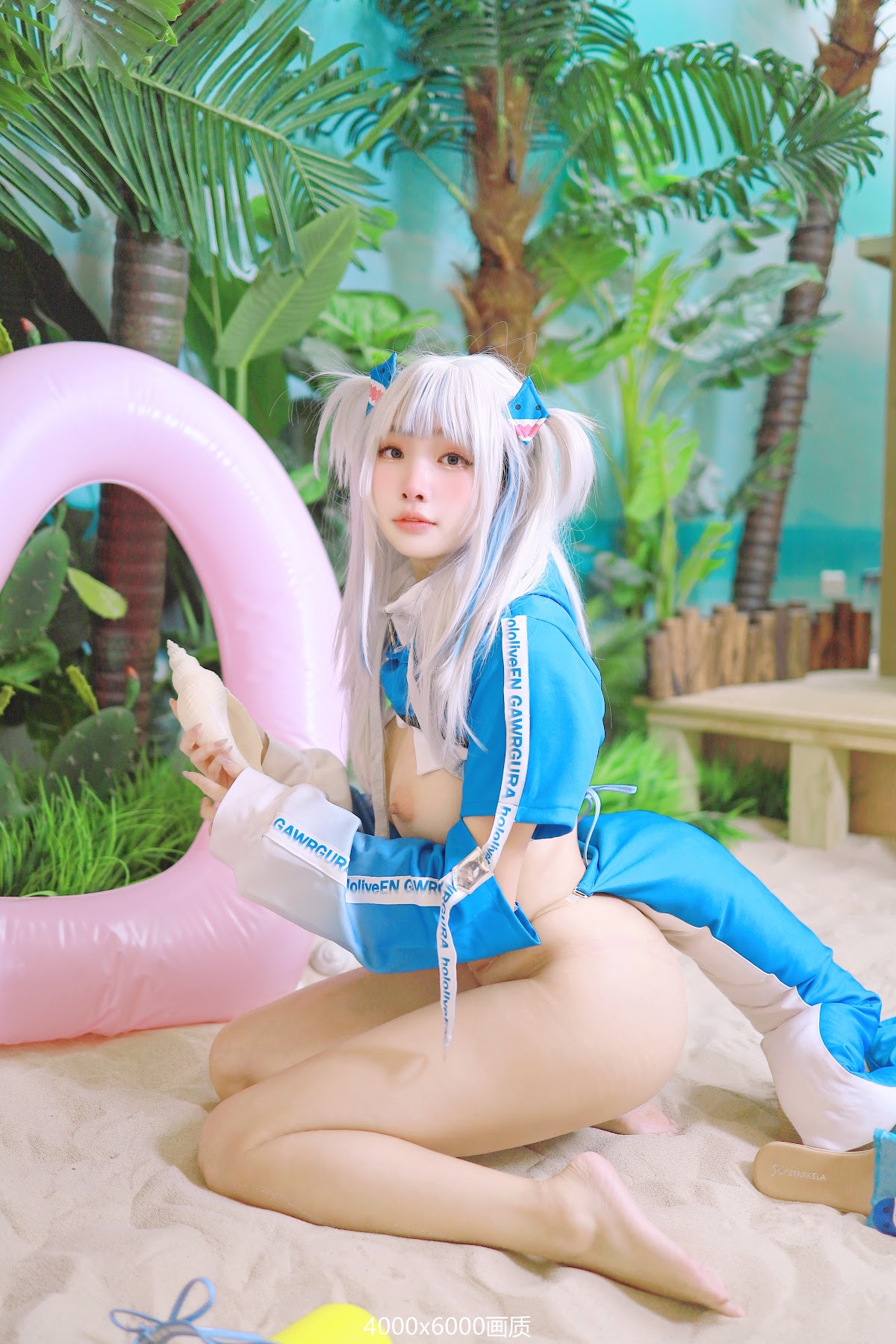Coser@慕慕Momo – 鲨鱼制服 Gura - P50