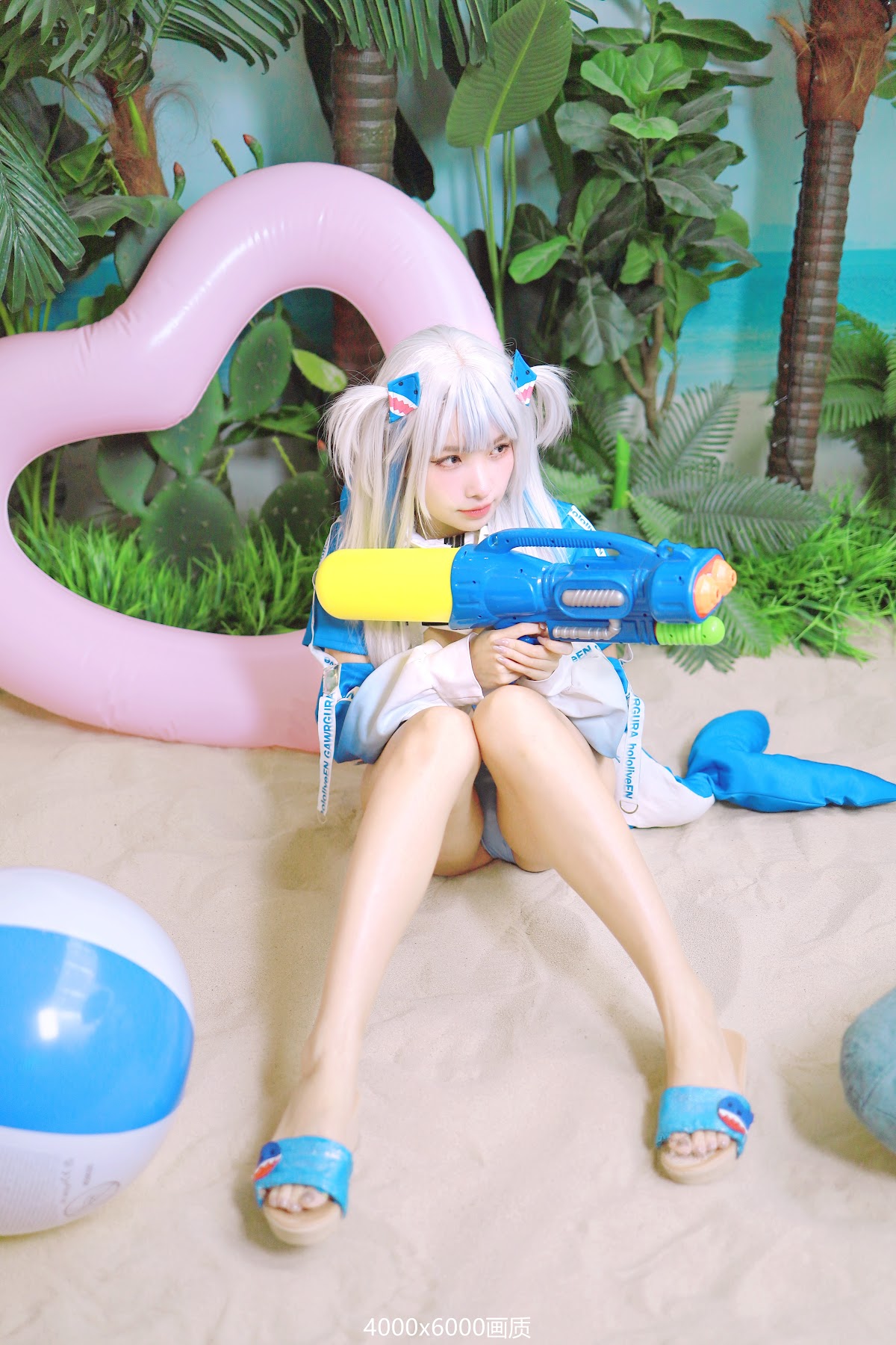 Coser@慕慕Momo – 鲨鱼制服 Gura - P54