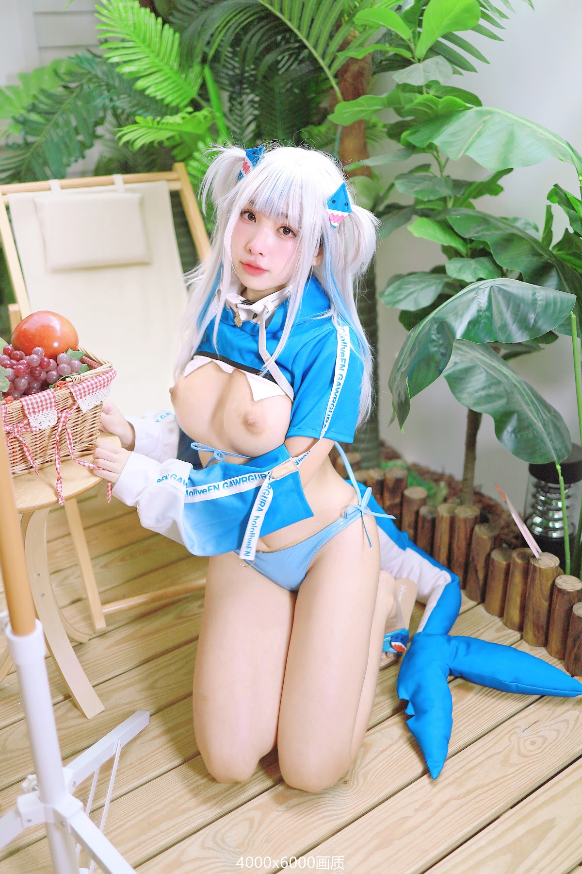 Coser@慕慕Momo – 鲨鱼制服 Gura - P56