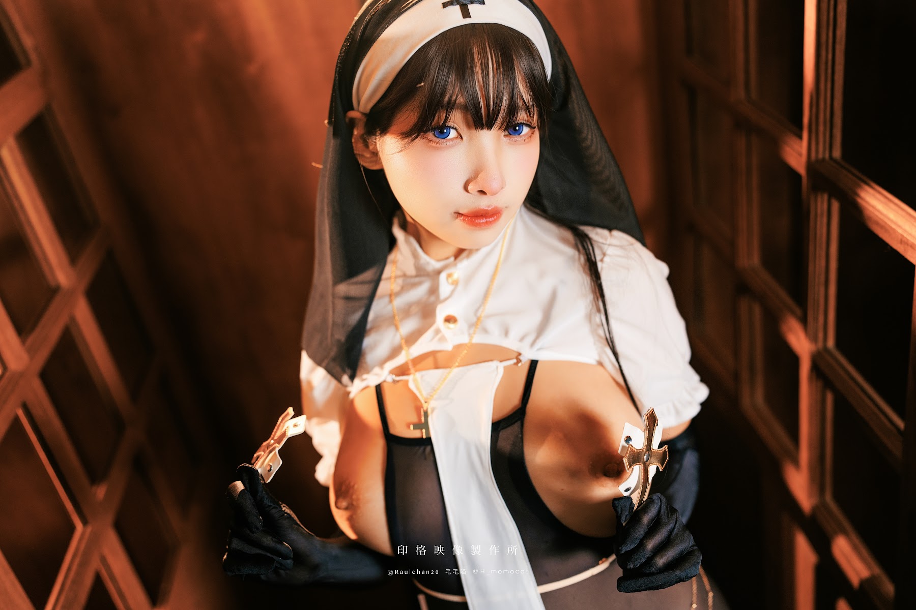 Coser@慕慕Momo – 肉體淨化世間罪惡 - P25
