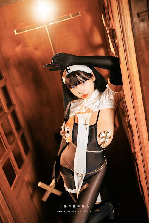 Coser@慕慕Momo – 肉體淨化世間罪惡