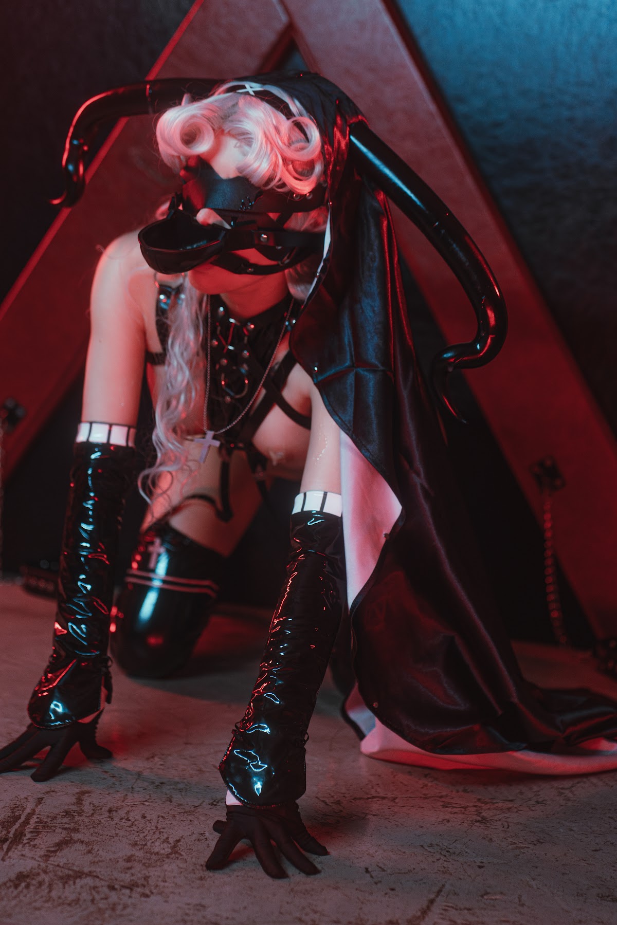 Coser@鹿八岁 – 修女审判日 - P44