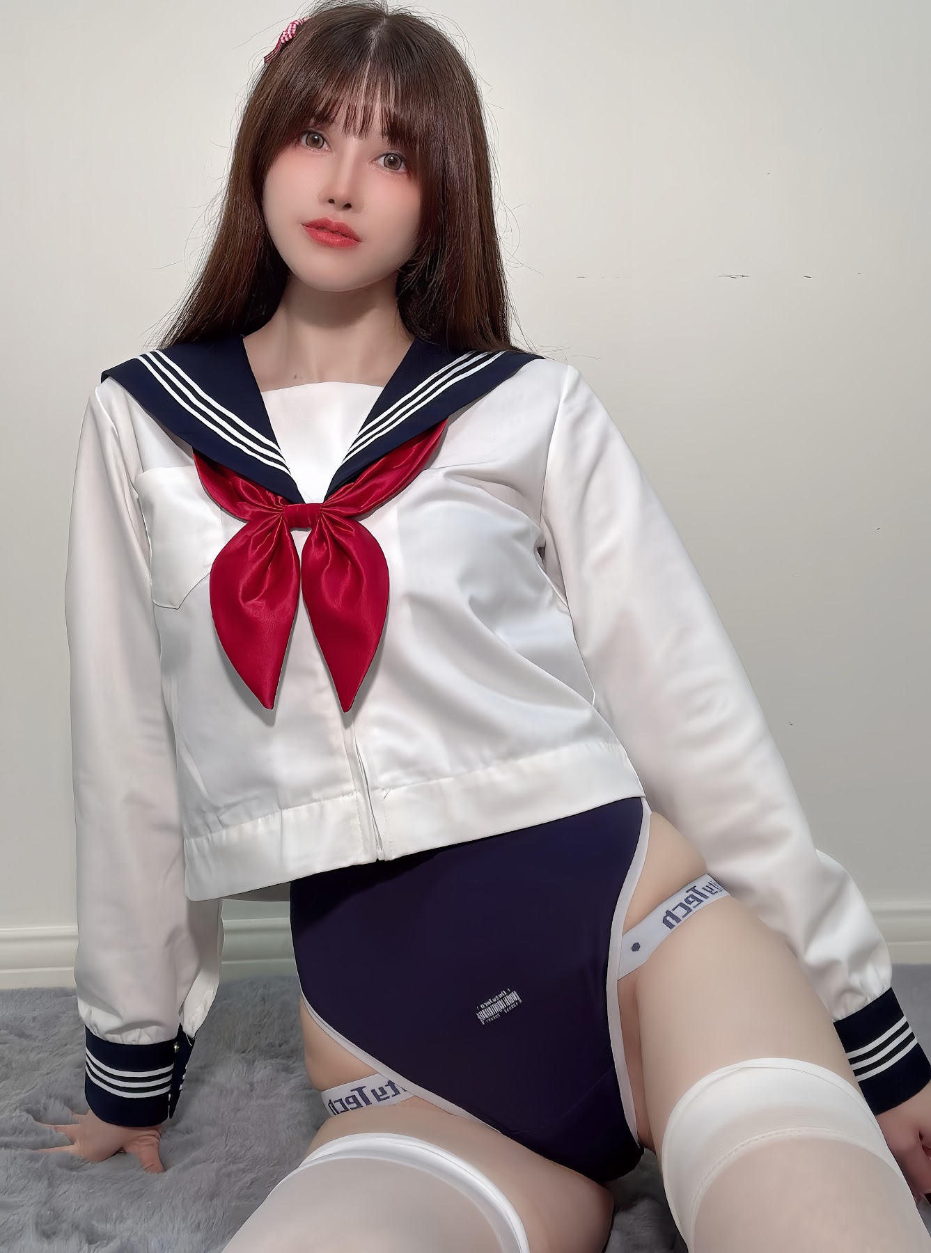 Coser@鹿八岁 – 白丝水手服 - P32