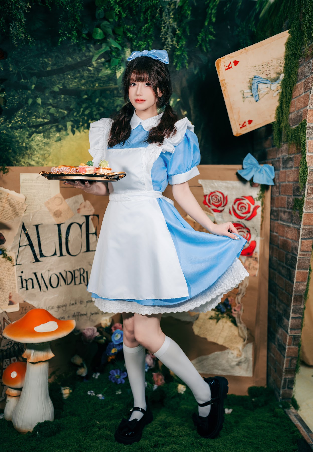 Coser@鹿八岁 – 爱丽丝梦游仙境 - P20
