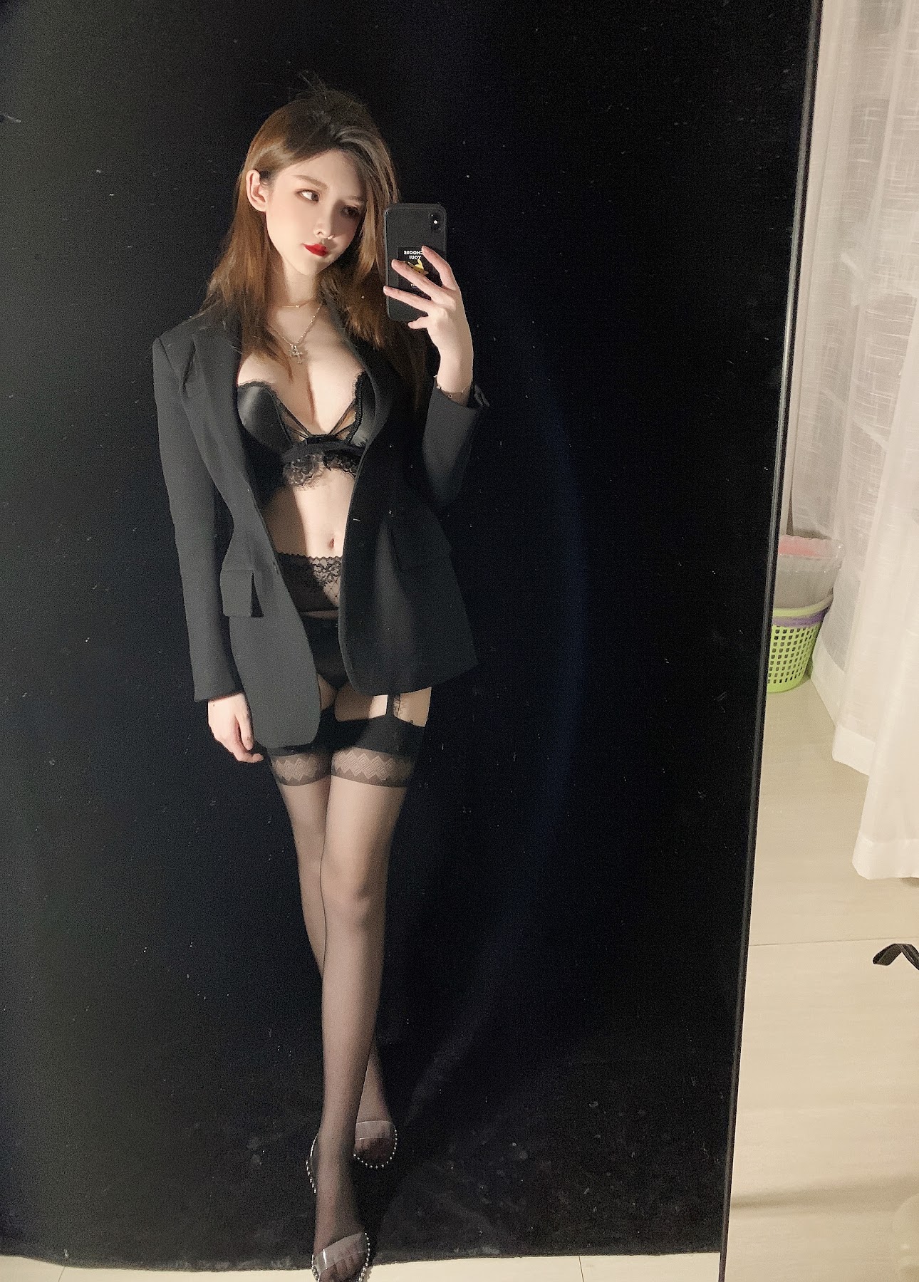 Coser@一小央泽 (yixiaoyangze) – 优雅的坏女人 - P18