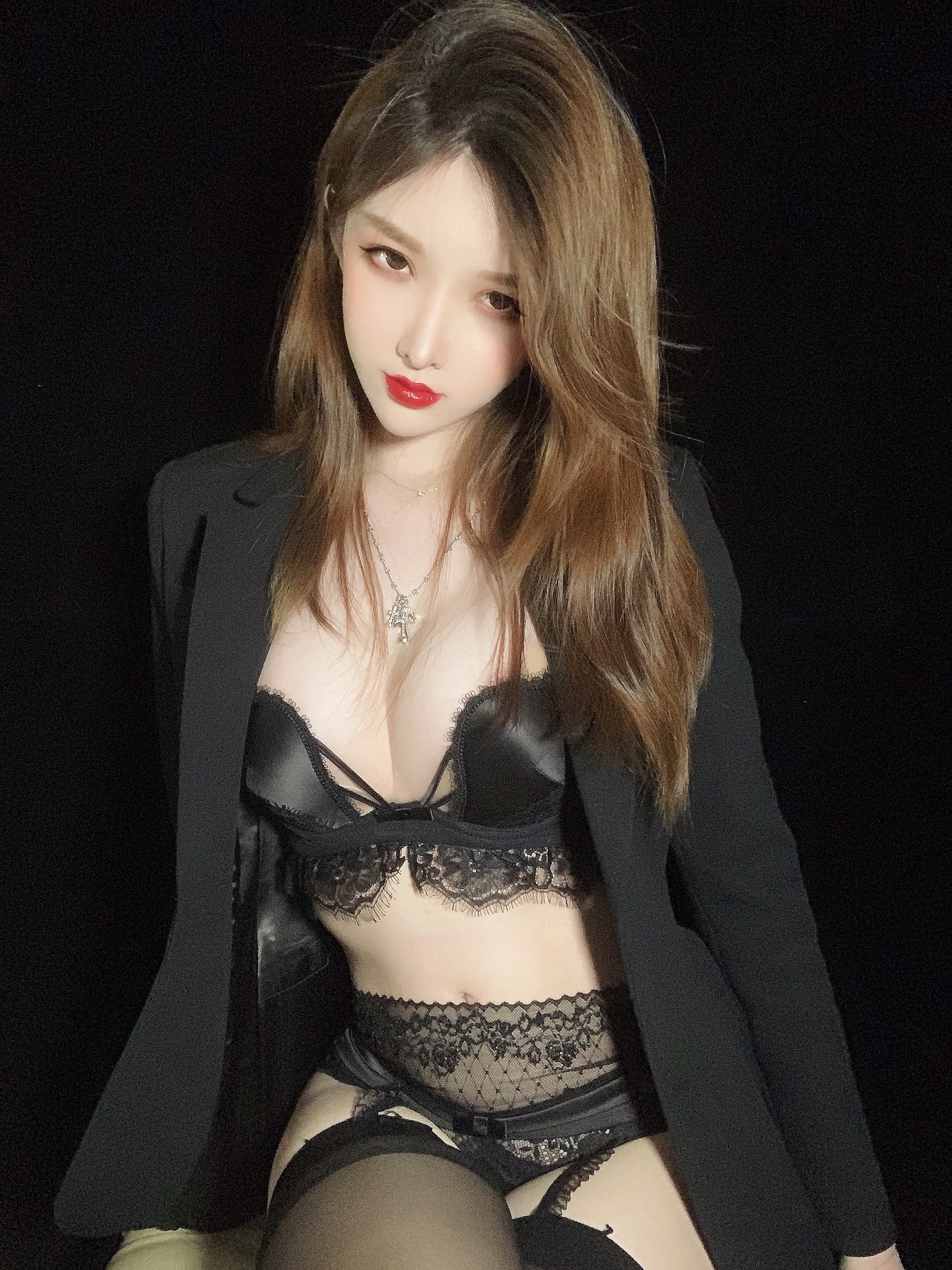 Coser@一小央泽 (yixiaoyangze) – 优雅的坏女人 - P32